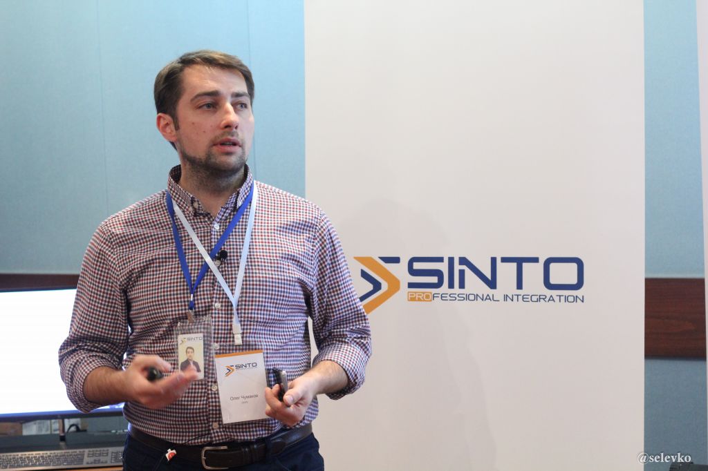 Олег Чумаков - руководитель проектов.